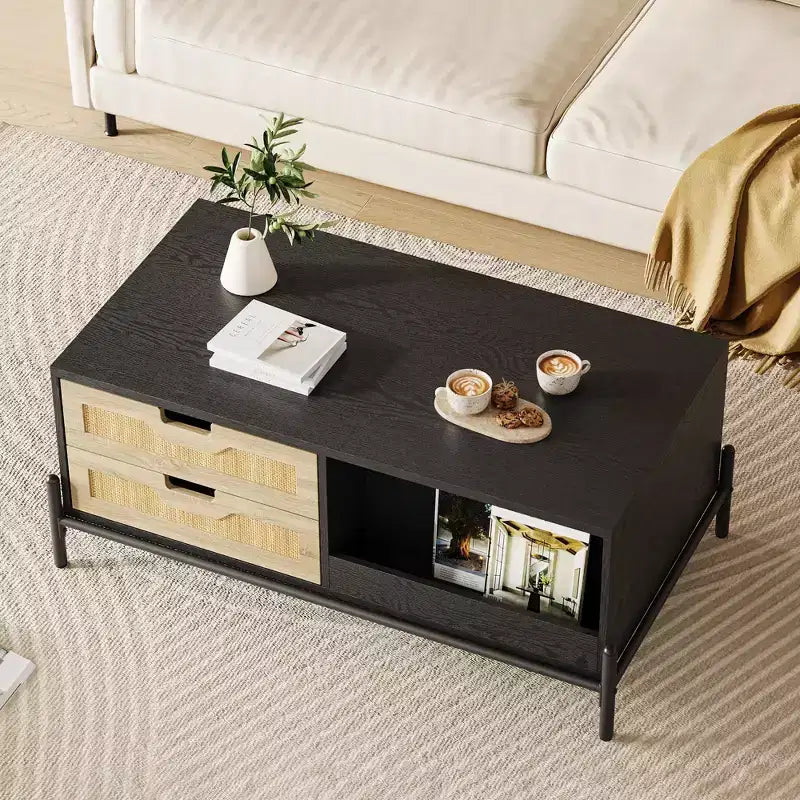 Table basse en rotin du milieu du siècle avec lumières LED, 4 tiroirs et étagère de rangement ouverte, table de salon en bois style ferme