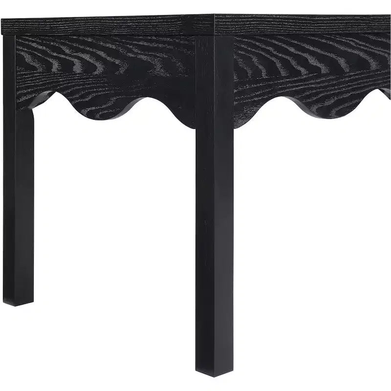 Guéridon en chêne noir avec tablier festonné